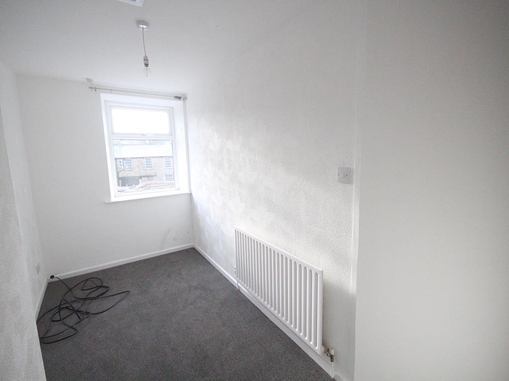 2 bedroom flat Let Agreed in Barnoldswick - IMG_5825.jpg